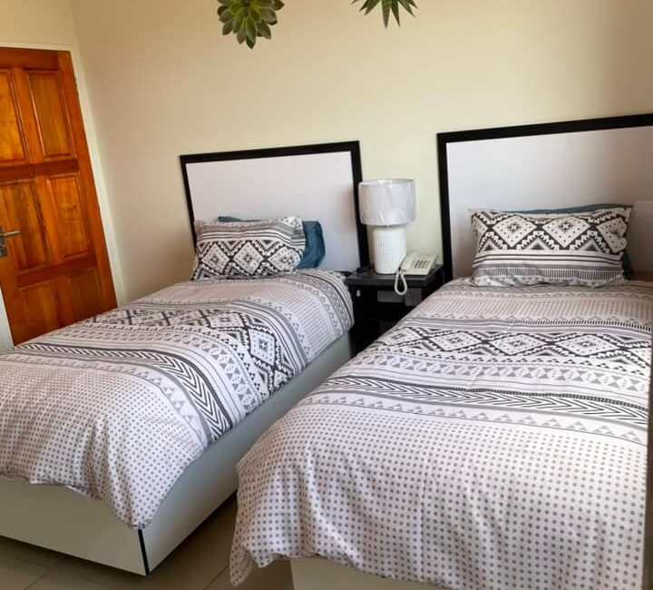 Why Book Direct With Mohlakeng Guest House for Your West Rand Stay